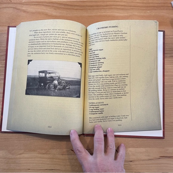 Out of Old Saskatchewan Kitchens cookbook 195 pages - Picture 3 of 5